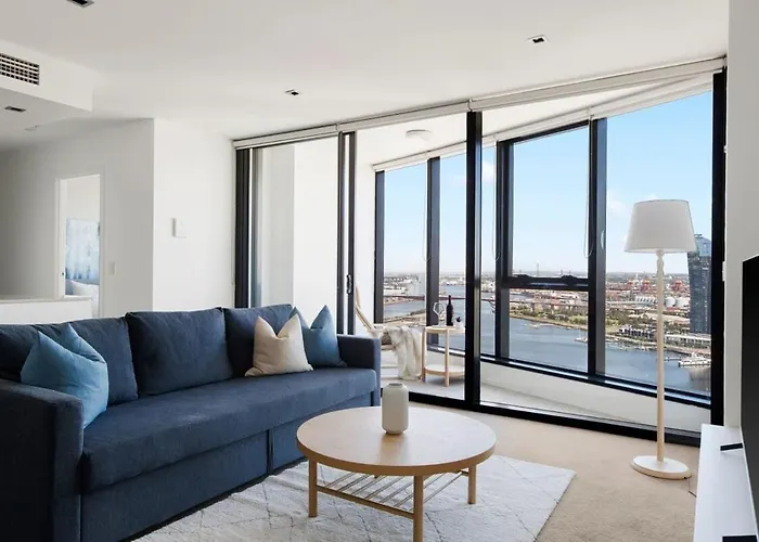 A 2Br Apt With Amazing Harbor Views Free Parking